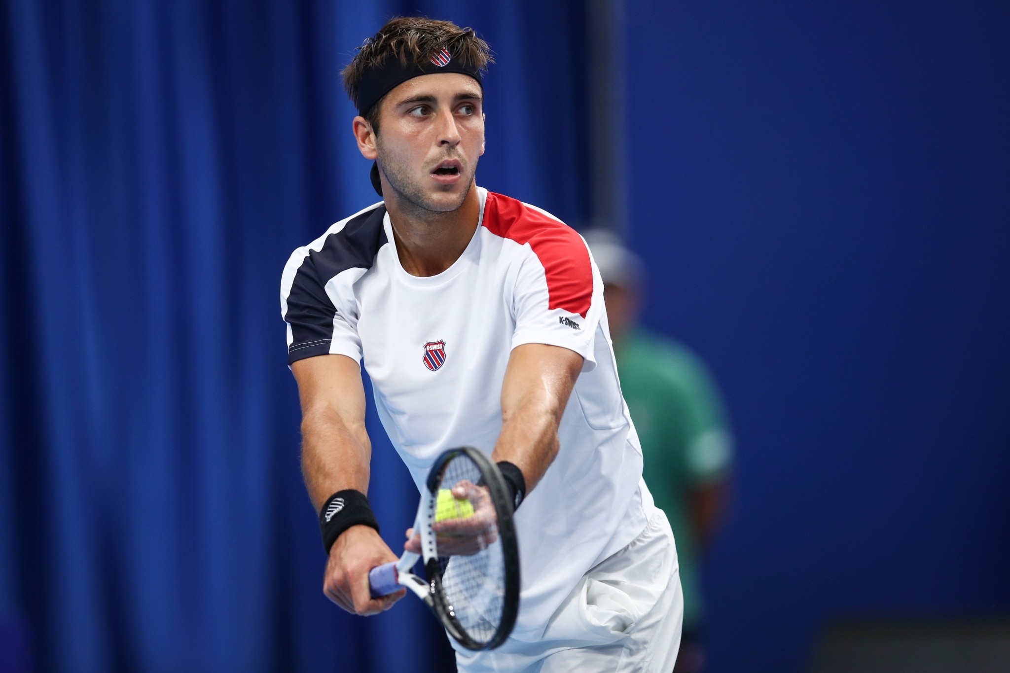 条款使得任 条款使得任